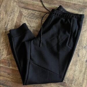 American Eagle Men's Black Jogger Pants With Cuff Size Large
